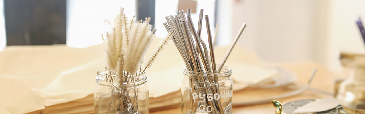 sustainable-practices-for-business-reusable-straws